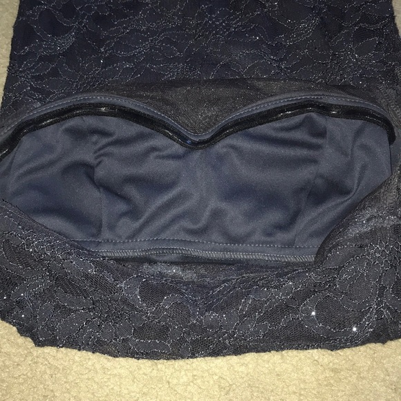 Beautiful Homecoming Juniors Size Dress - Picture 6 of 7